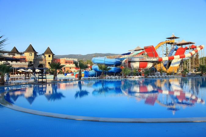 Yalı Castle Aquapark (Tesis Dışında)