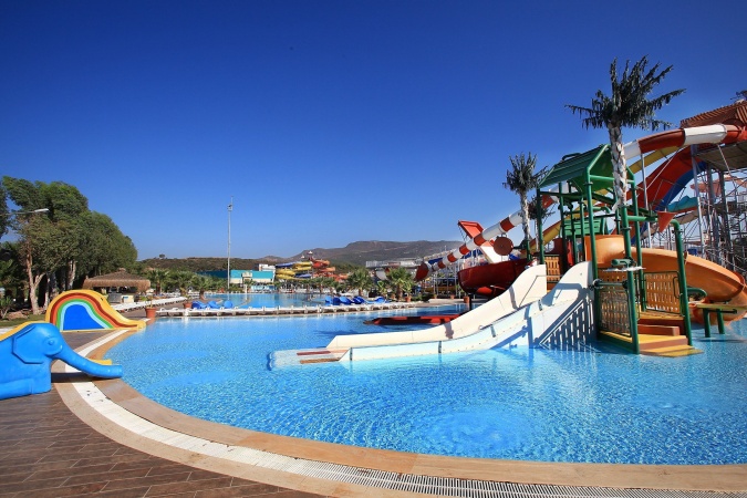 Yalı Castle Aquapark (Tesis Dışında)