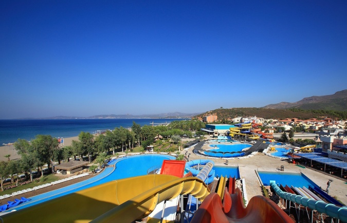 Yalı Castle Aquapark (Tesis Dışında)